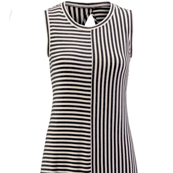 CAbi Tops - Cabi the London Tank Top large in EUC green striped horizontal and vertical